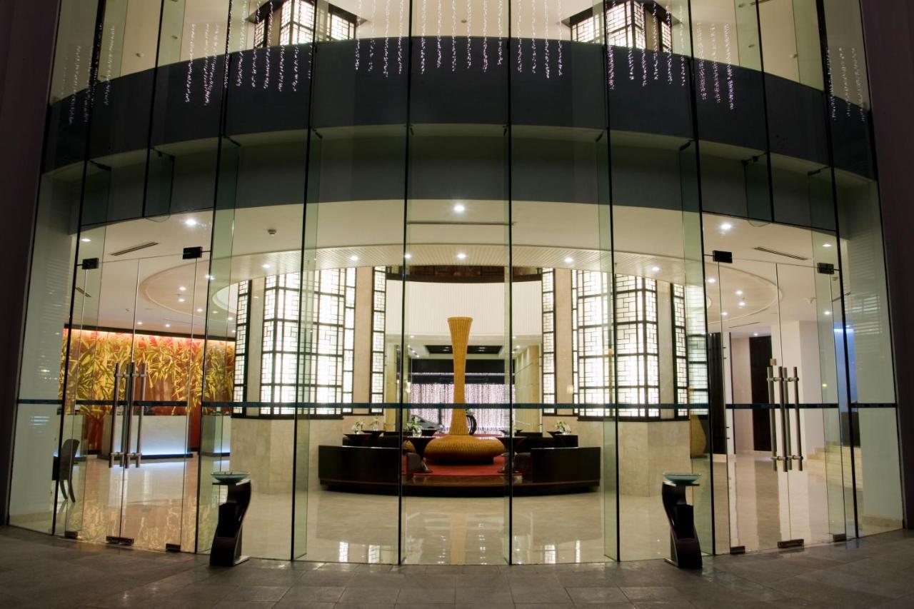 Novotel Ha Long Bay Hotel Экстерьер фото